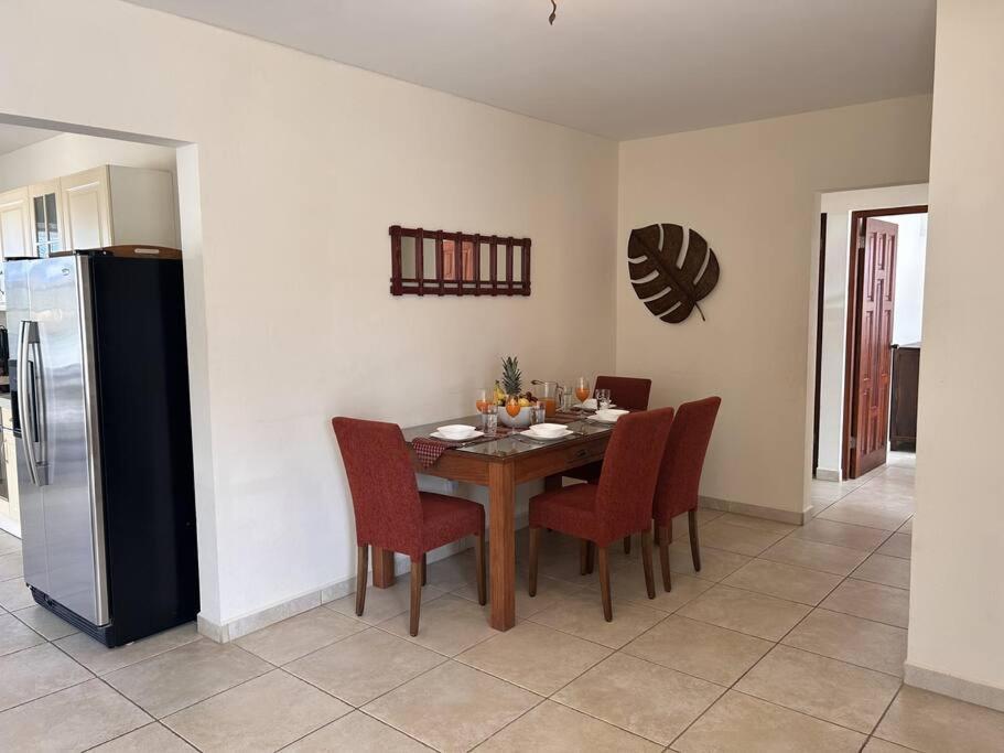 Jolie Villa Entire Villa In Noord, Aruba Palm Beach Bagian luar foto