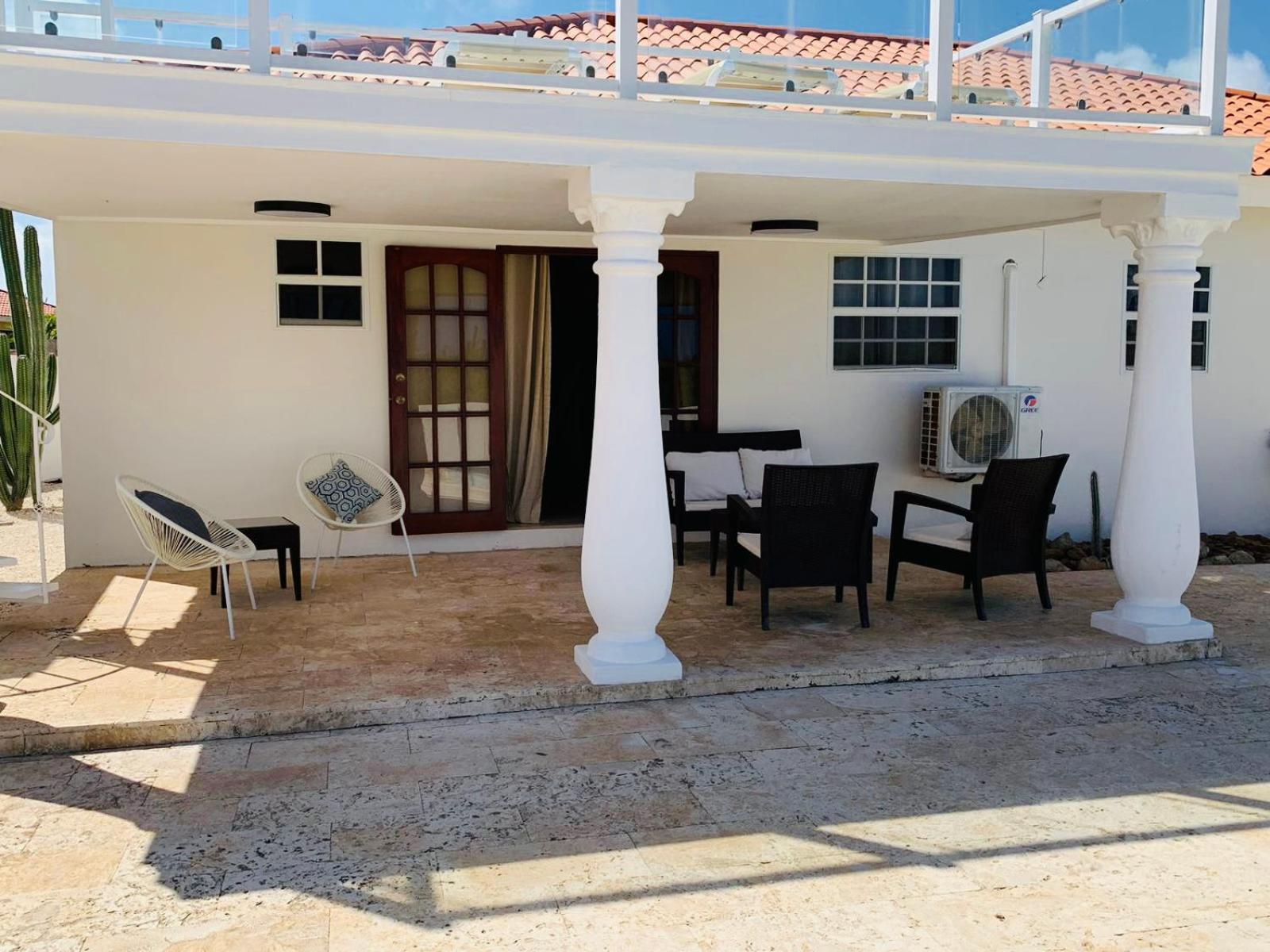 Jolie Villa Entire Villa In Noord, Aruba Palm Beach Bagian luar foto